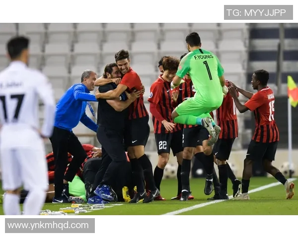 亚冠激战伊蒂哈德与赖杨强强对决谁能笑到最后